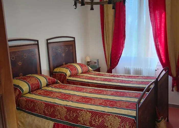 Bed & Breakfast La Maison Rouge *