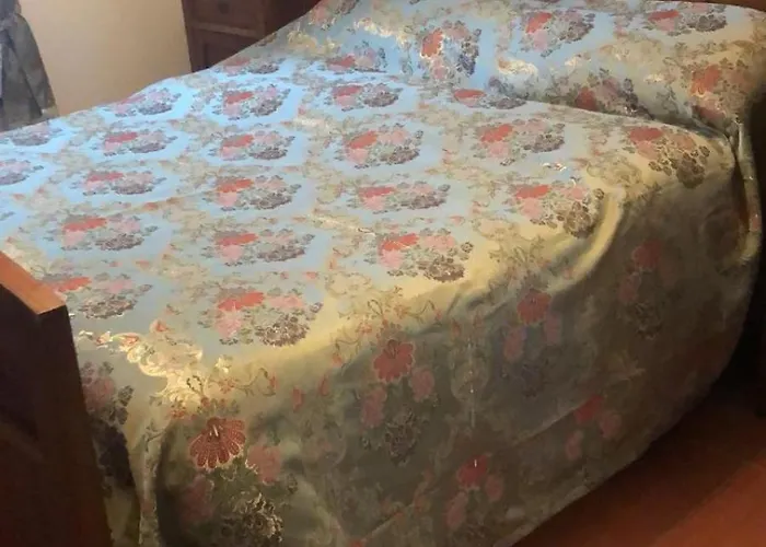 Bed & Breakfast La Maison Rouge *